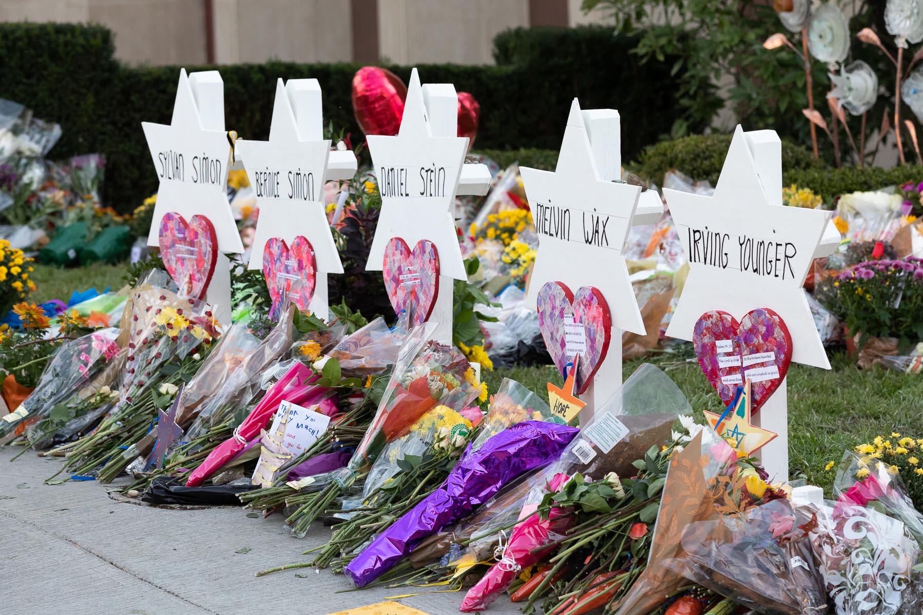 Pittsburgh synagogue shooter sentenced to death