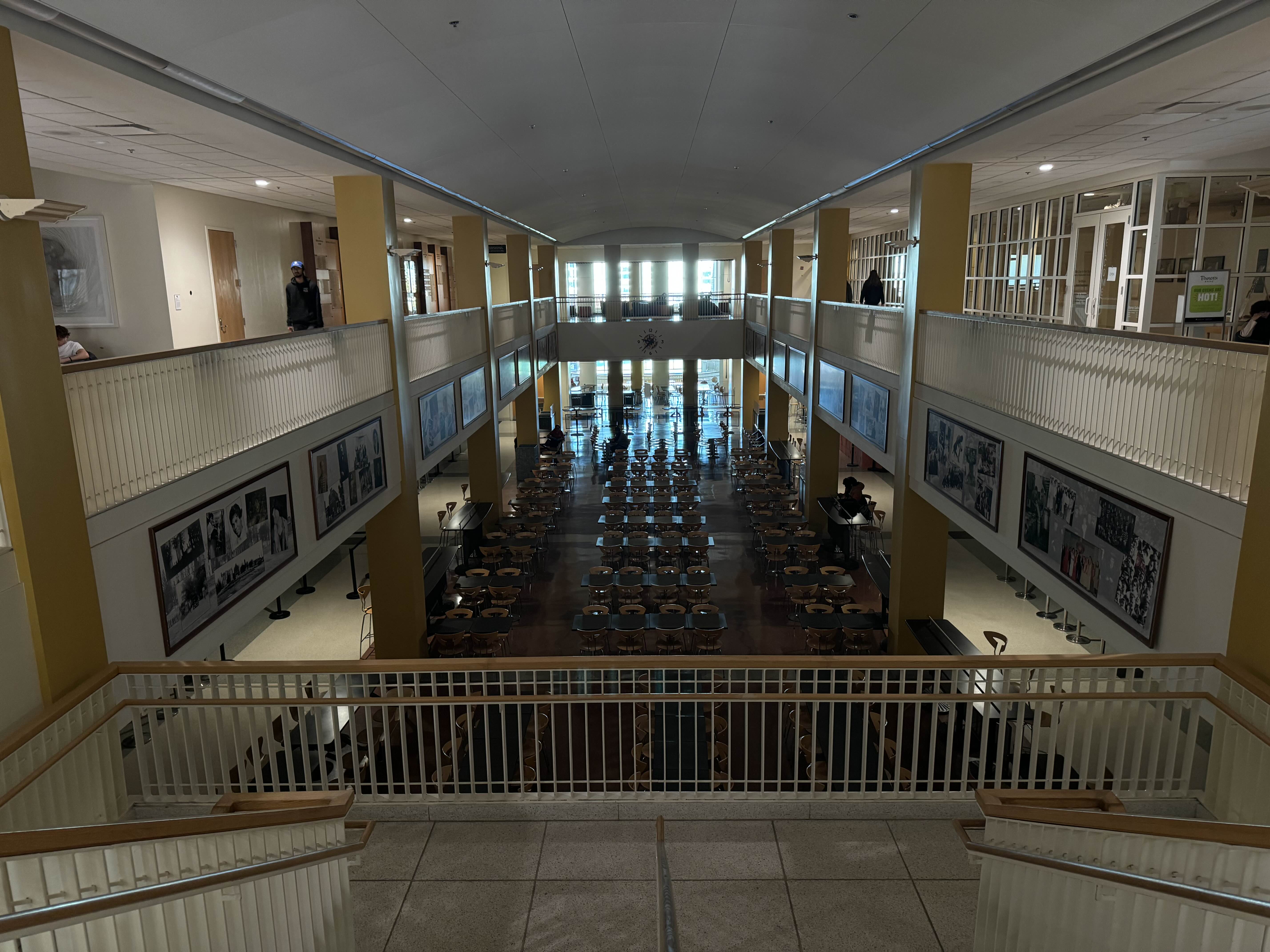 The Stamp Student Union’s food court is empty because all food services and elevators are out of order due to the power outage. ZFJ/Alvin Wu